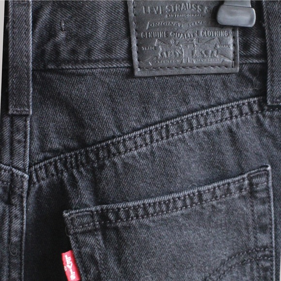 SOLD - Levi’s Balloon Leg Jeans in Black Rose - Picture 6 of 7